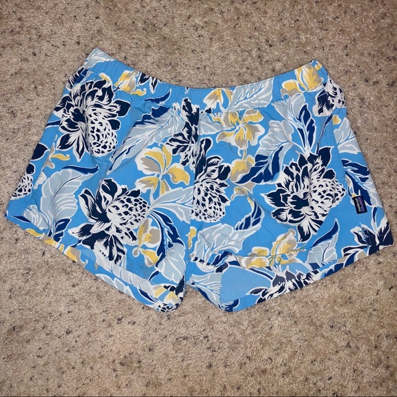 Patagonia Pants - Patagonia Women’s Baggies New w/o Tags Women’s L